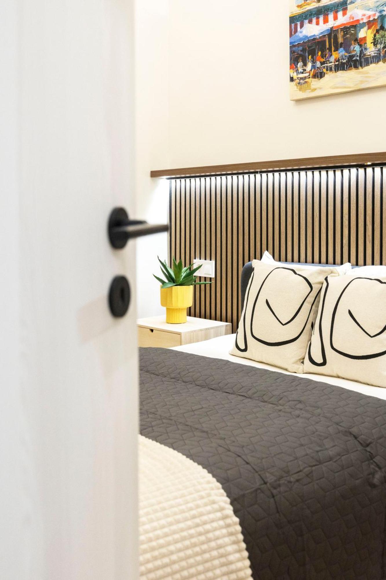 Apartment Deluxe Izabella Center With 4bedrm, 3bathrm *